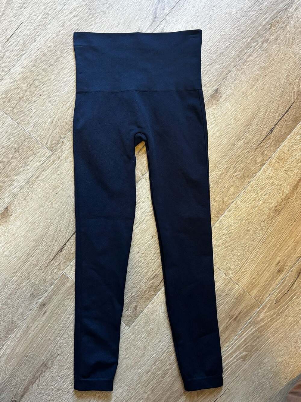 Spanx High-Waisted Seamless Leggings Black Size S/P